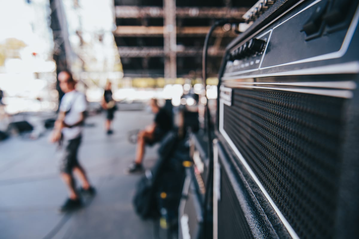 Sound System hire — music venue equipment and blurry background | Panda Party Hire Hire sound system — music venue equipment and blurry background for parties and events in Johannesburg, Sandton and Randburg